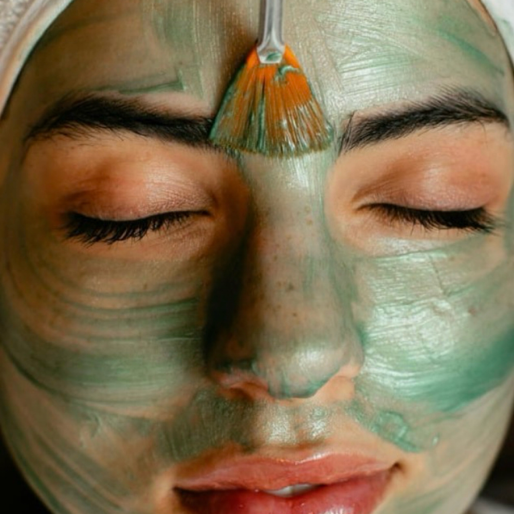 Deep Hydrate Barrier Repair Facial at EF&L in Massapequa Park, NY