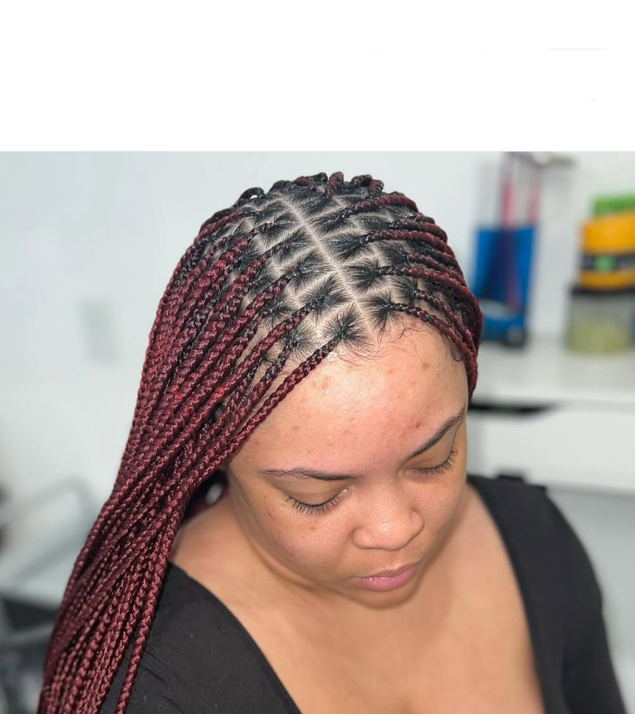 SMALL KNOTLESS BRAIDS