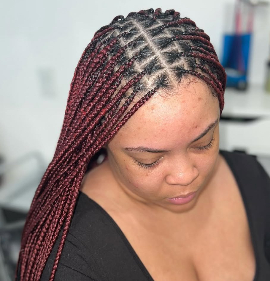 *SMALL KNOTLESS BRAIDS