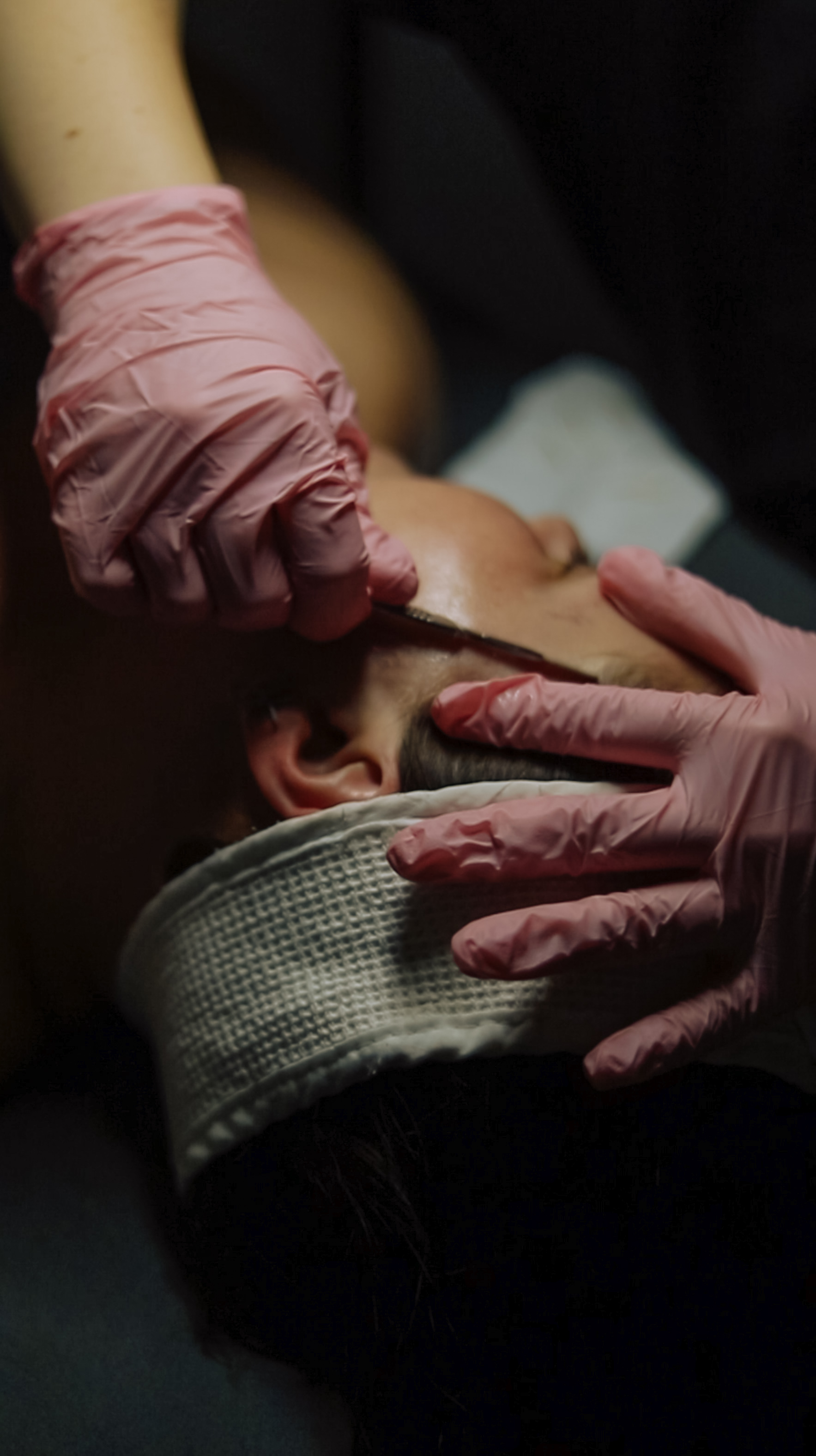 Dermaplane Facial