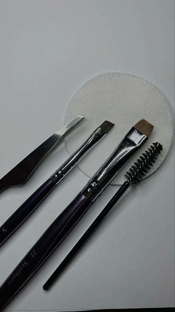 Brow Tinting