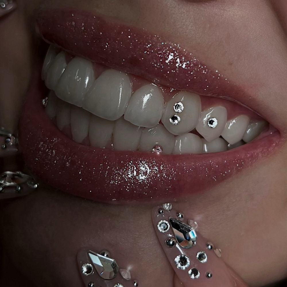 Tooth Gems💎 at Daisy’s Beauty Bar in Scottsdale, AZ