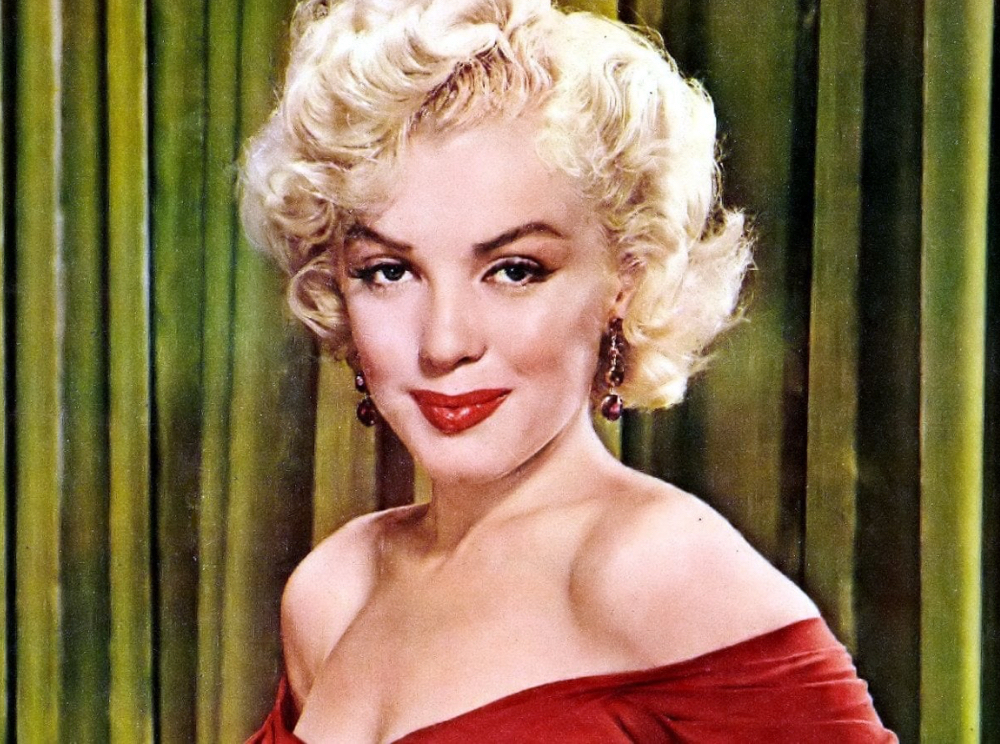 Marilyn MonROSE Facial -60min
