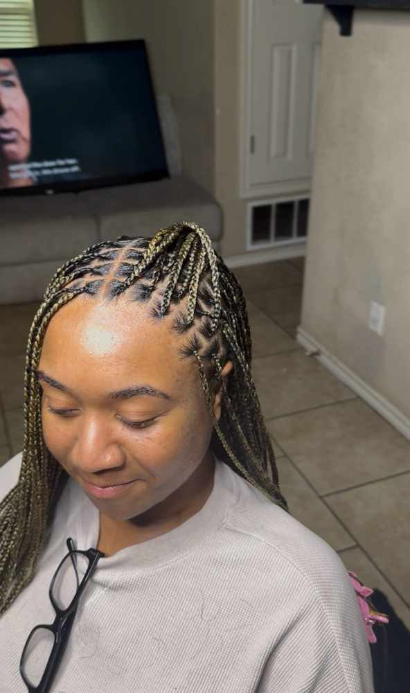 Small Knotless 🎀 at Stylezbytamia in Texarkana, TX