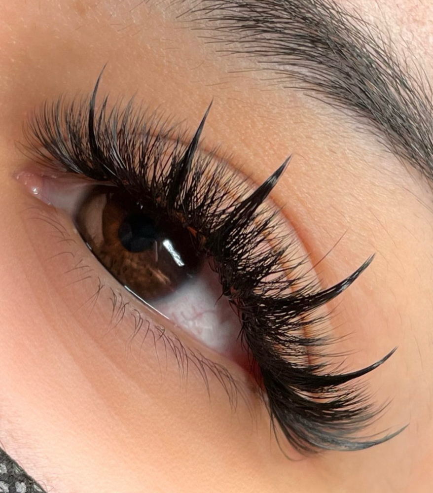 Strip/wet lash look Full Set at Bellalashing+ in Las Vegas, NV