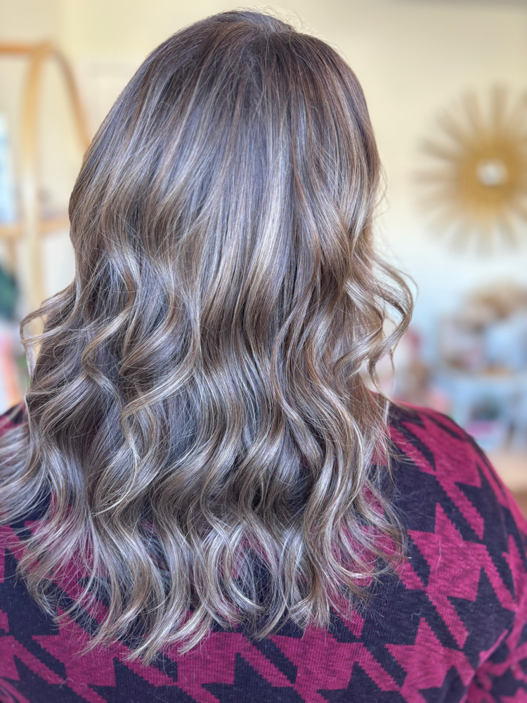Custom Blonding With Dimension