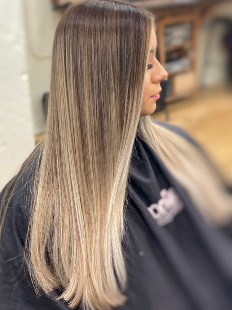 ADD ON Blowdry- EXTENSION CLIENTS