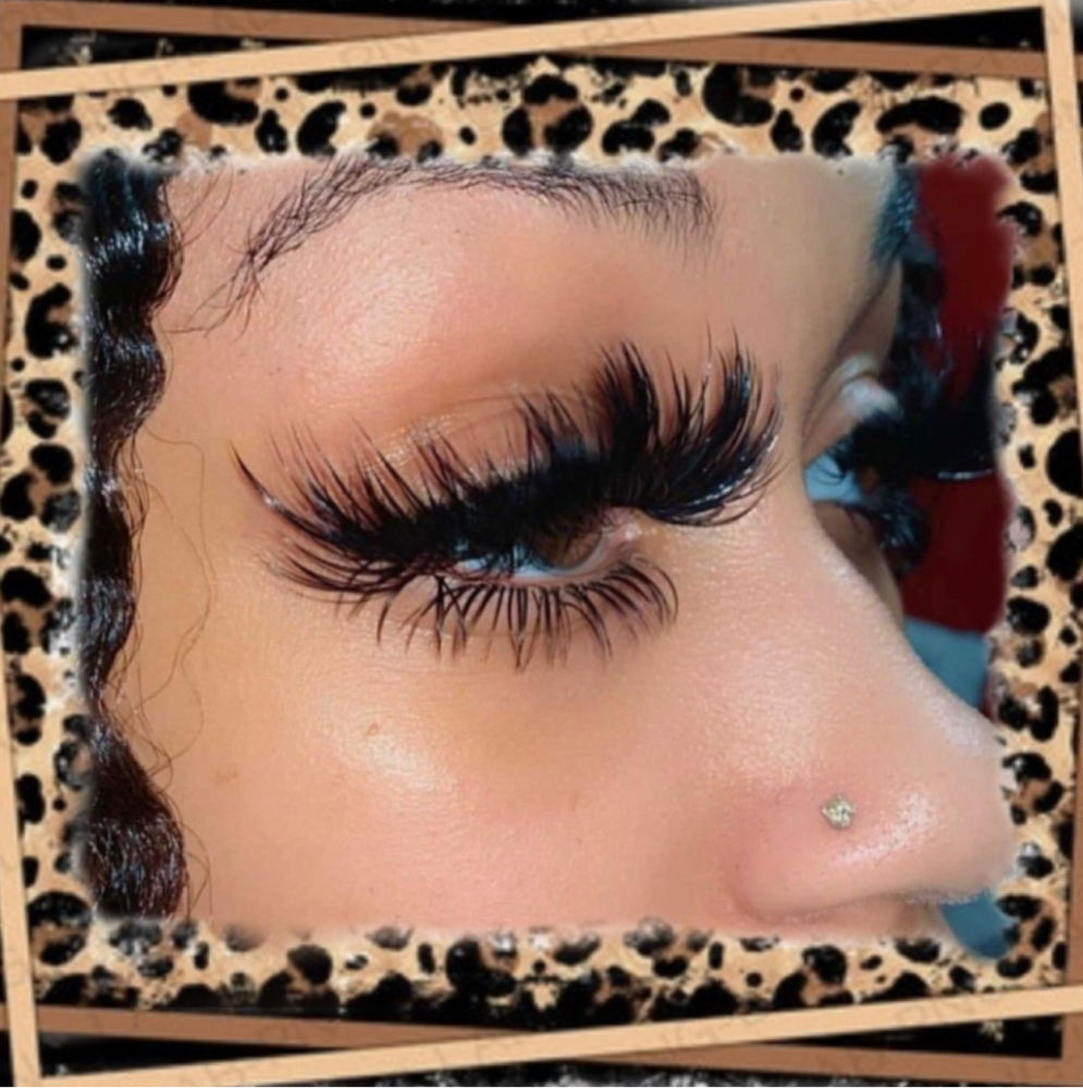 Cluster Lashes Mega at The Dollhouse Society in Chattanooga, TN