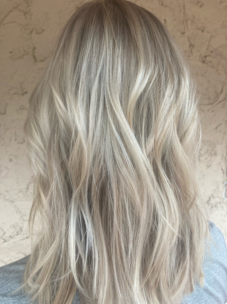 Signature Blonding at Luxe Locks by Caroline in Carrollton, GA