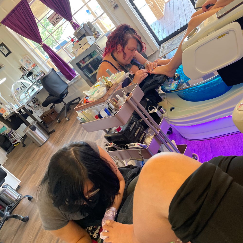 Pedi Special W/Jazmine Or Suade