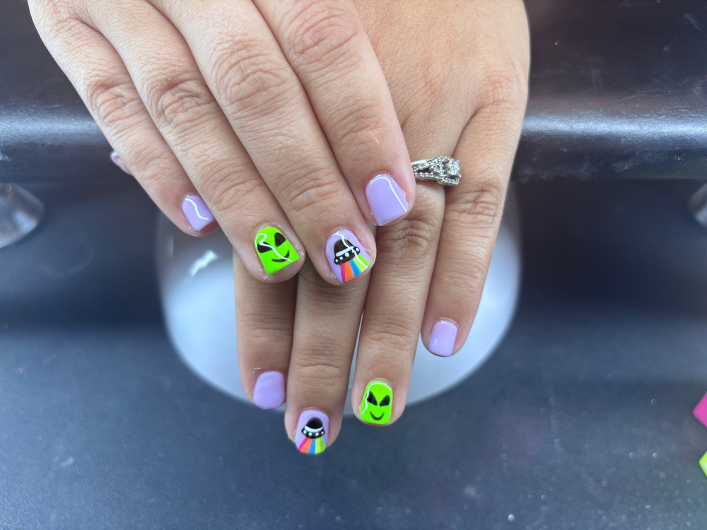 Structured Gel Mani