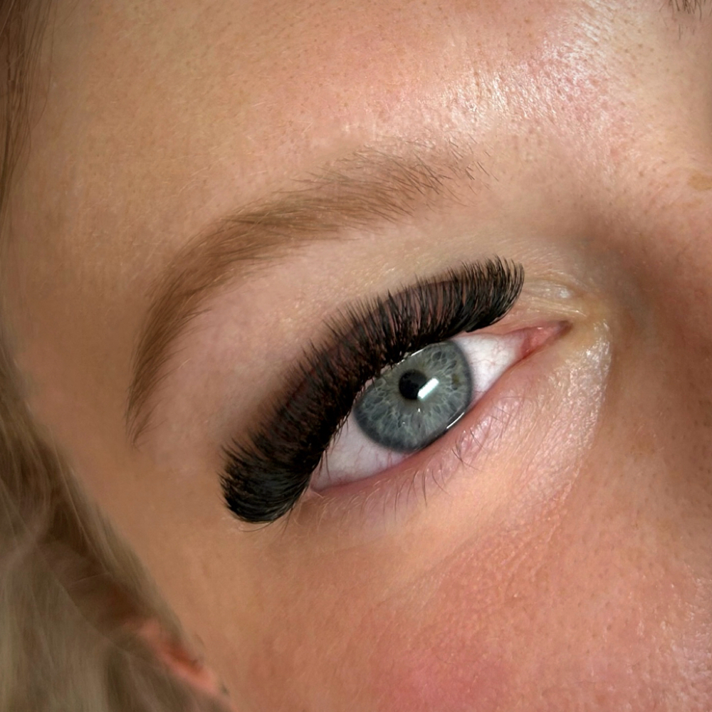 Volume Full Set at Aesthetics by Hailey in Morris, IL