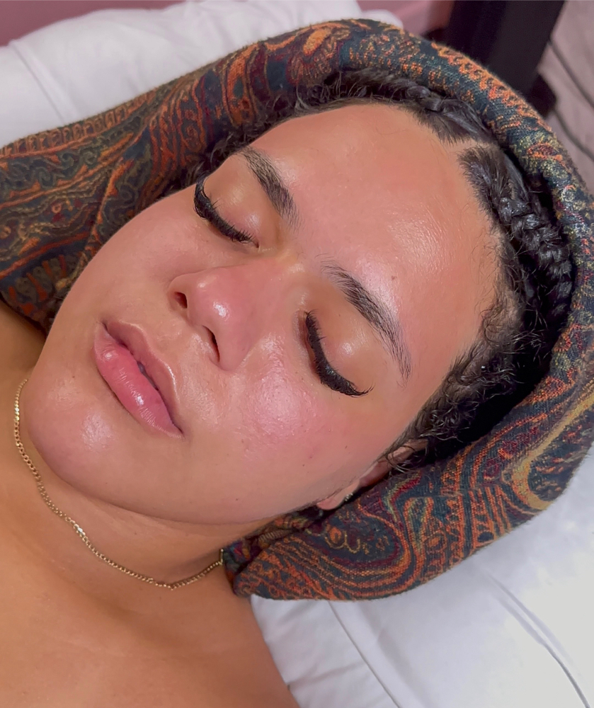 Dermaplaning Glow Facial