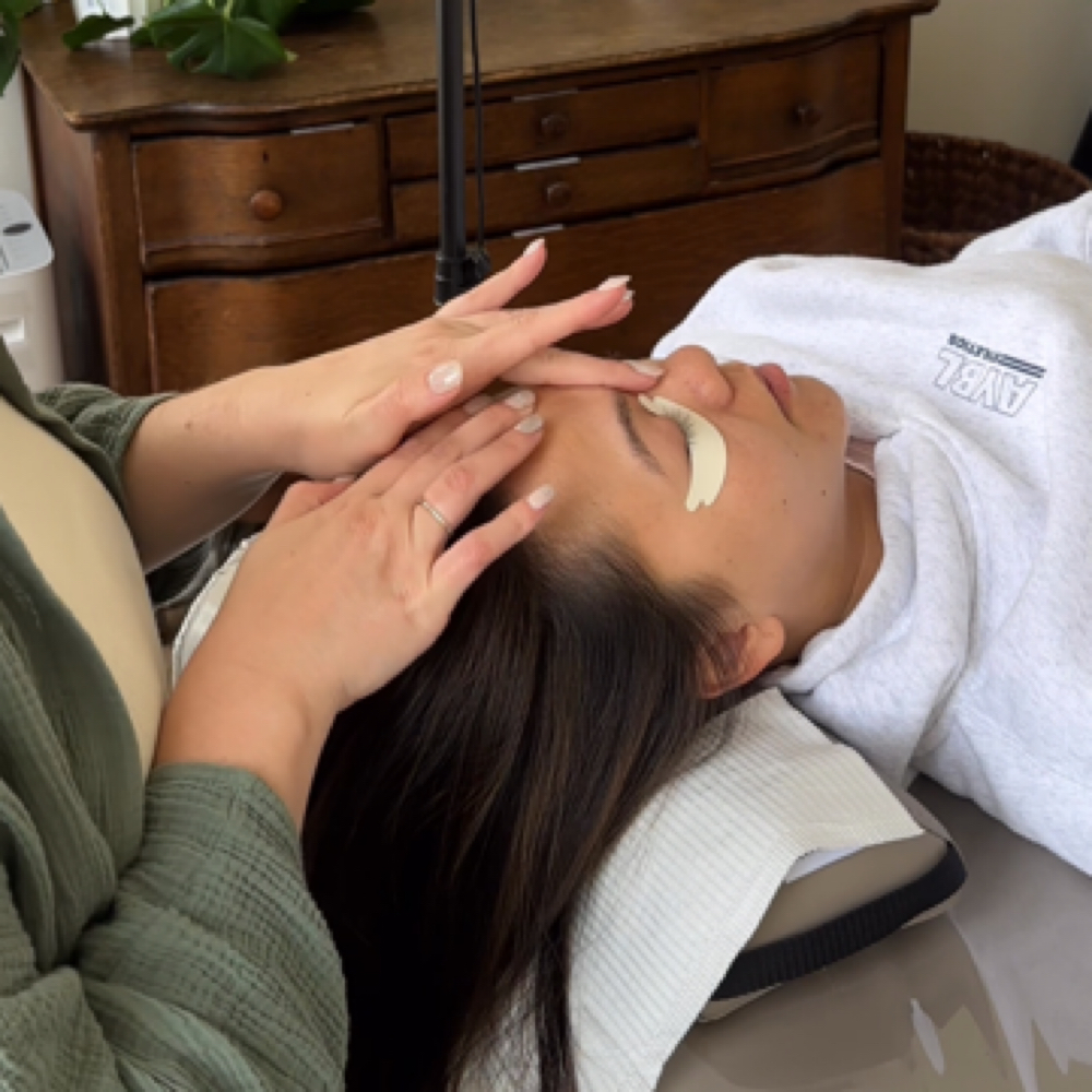 Grounding Treatment at Lash Venus in Petaluma, CA