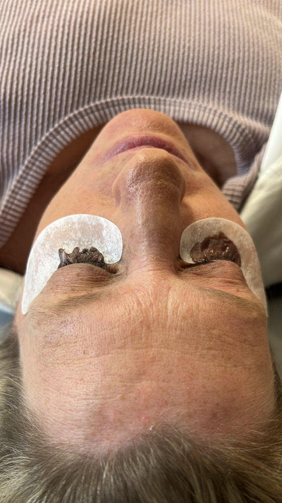 Lash Tinting