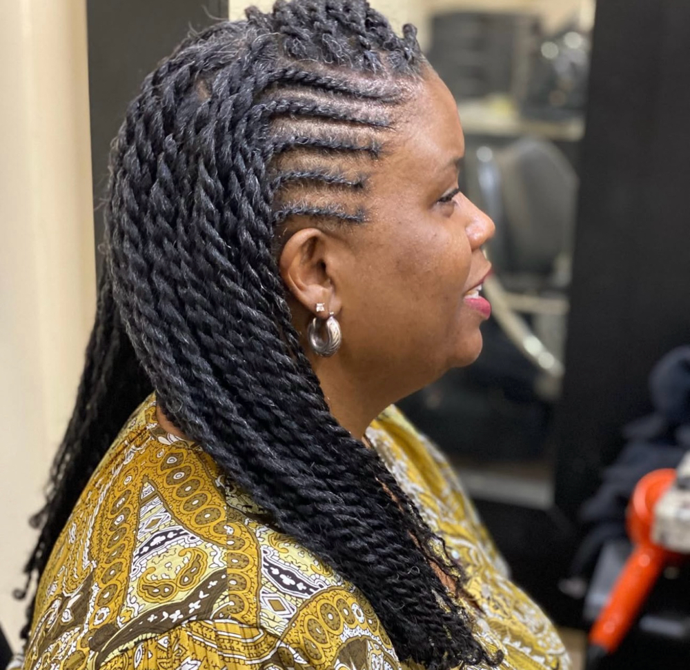 Midback Twist (detangle Required)