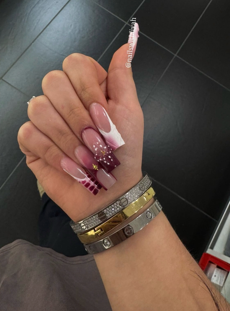 acrylic set at Nailswithliyah in Pensacola, FL