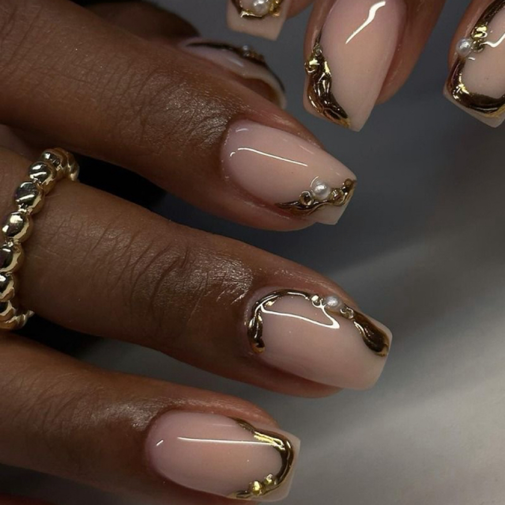 Tier 2 Design at Ela Mei Nail Bar in Santa Clarita, CA