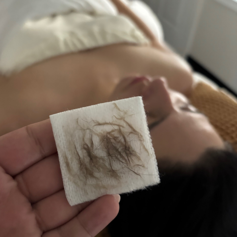 Express Facial Or Dermaplane at Esthetic Bar Retreat in Canoga Park, CA