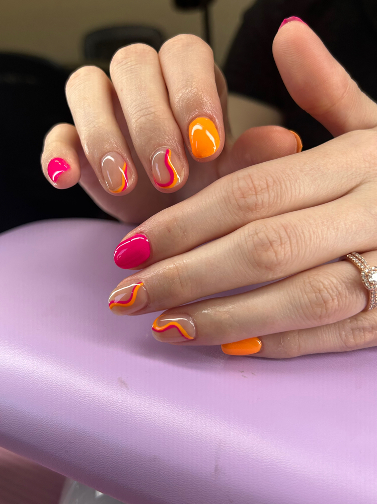 Tier 2 Art at Care’s Nail Bar in Rocky Top, TN