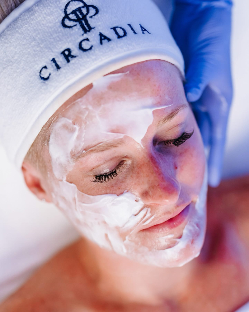 Women's Signature Facial