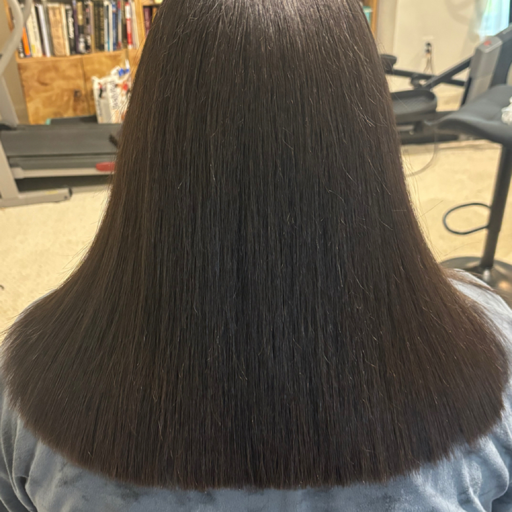 Blowdry/Blowout at Snazzy Jazzy in Gainesville, VA