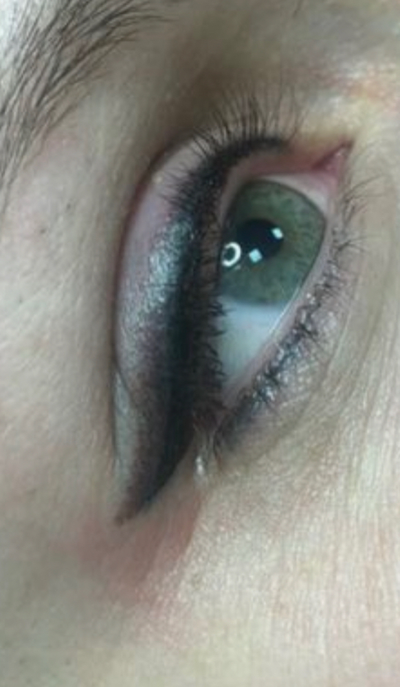 Smokey/stardust Eyeliner