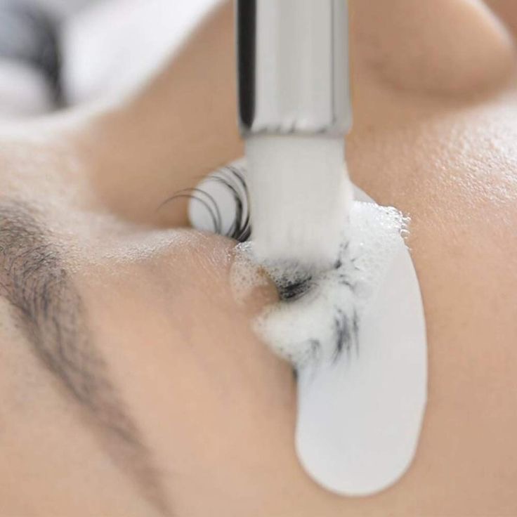 Lash Extension Removal