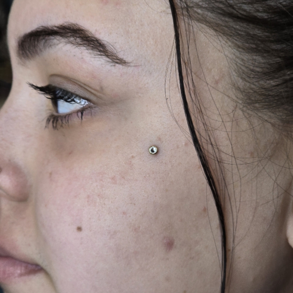 Dermal (Single) at Ethereal Adornments Pierced By Cambria in Murrieta, CA