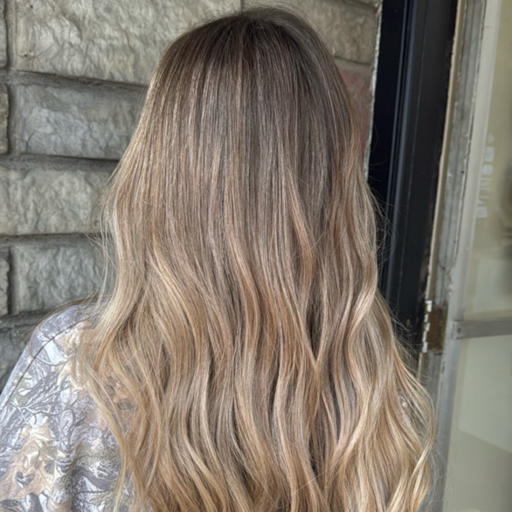 Full Highlight no haircut at Champagne Joy in Morris, IL