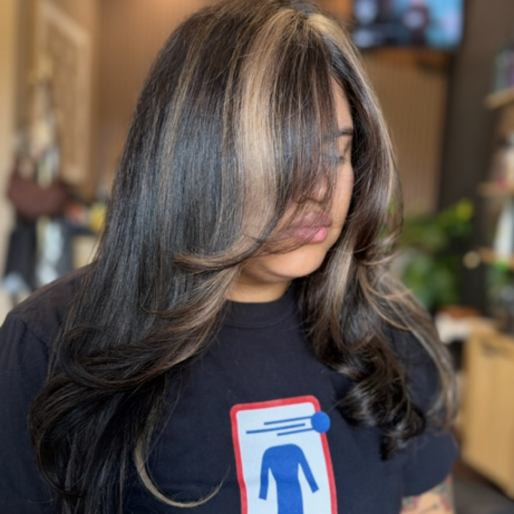 Rogue Service at S.Y.M HAIR in Corpus Christi Tx, TX