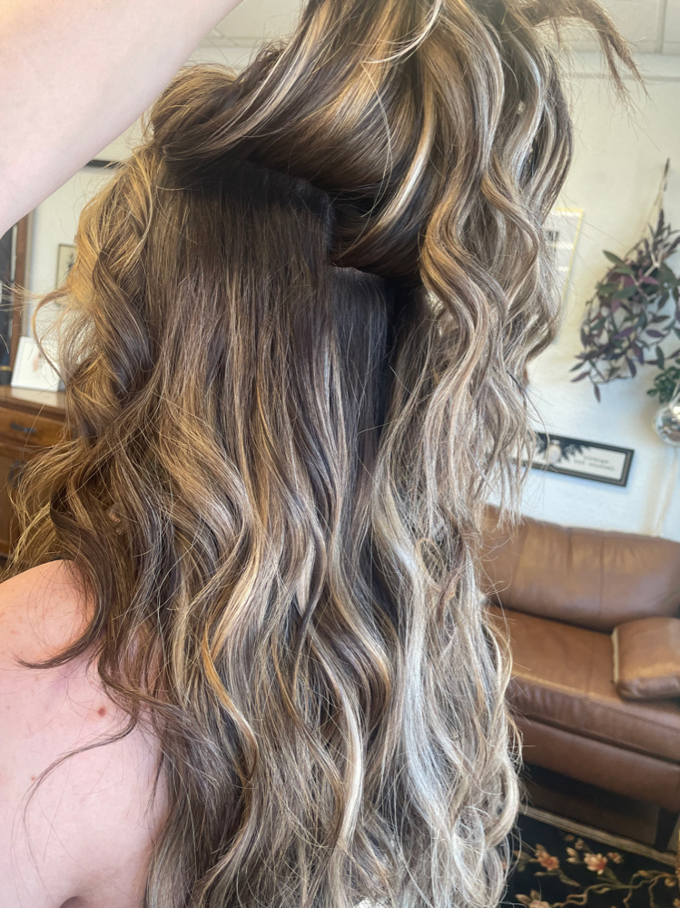 Hand-tied Extensions