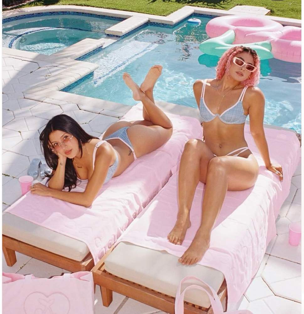 2 Hour Body Sculpting Session at Snatch Me Up in Renton, WA