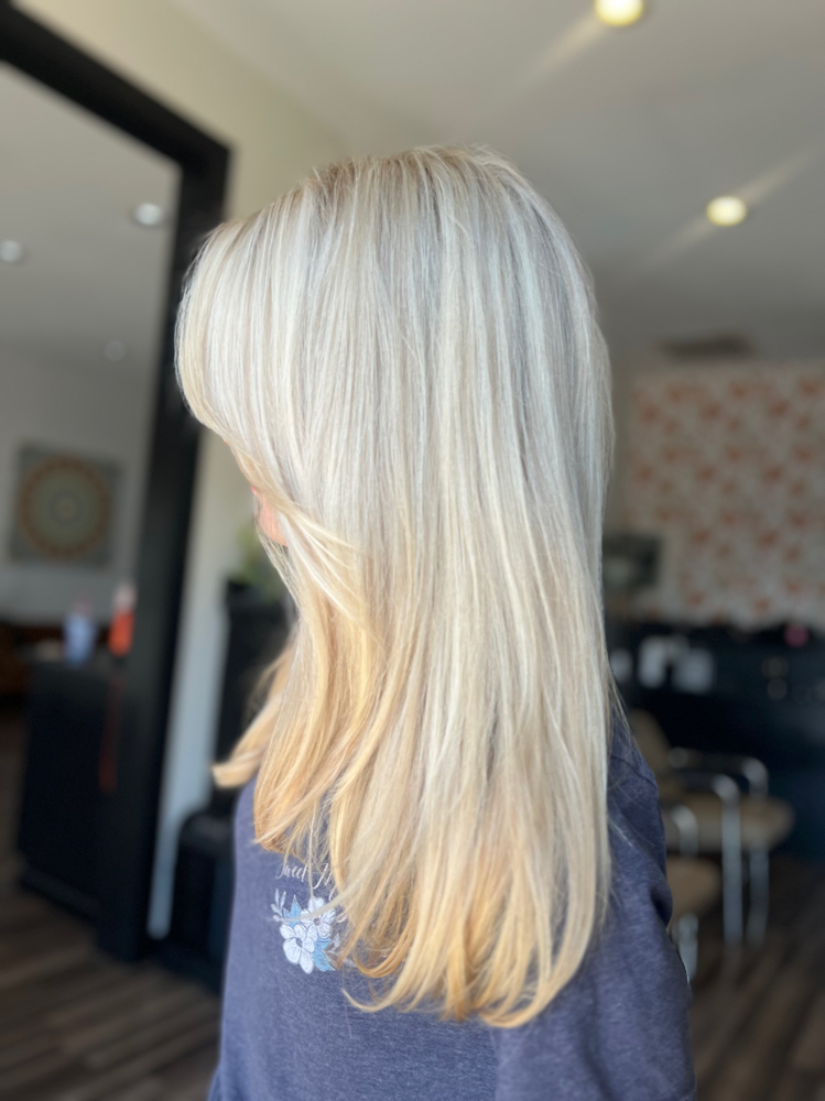 Full Highlight at Daxella Salon in Hernando, MS