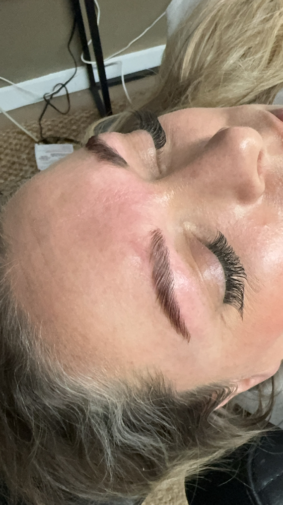 Eyebrow Lamination