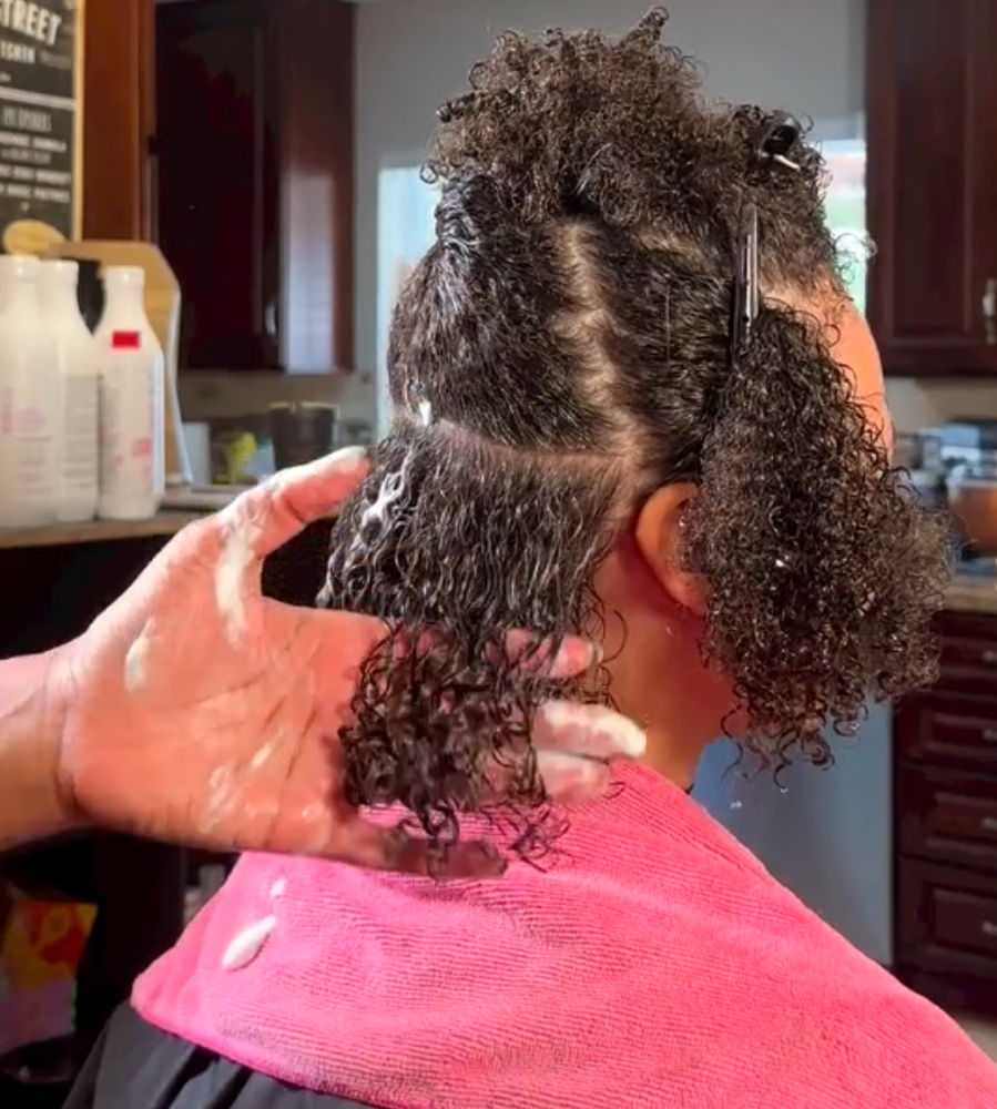 Curl Stretching at Silked Artistry in Westland, MI