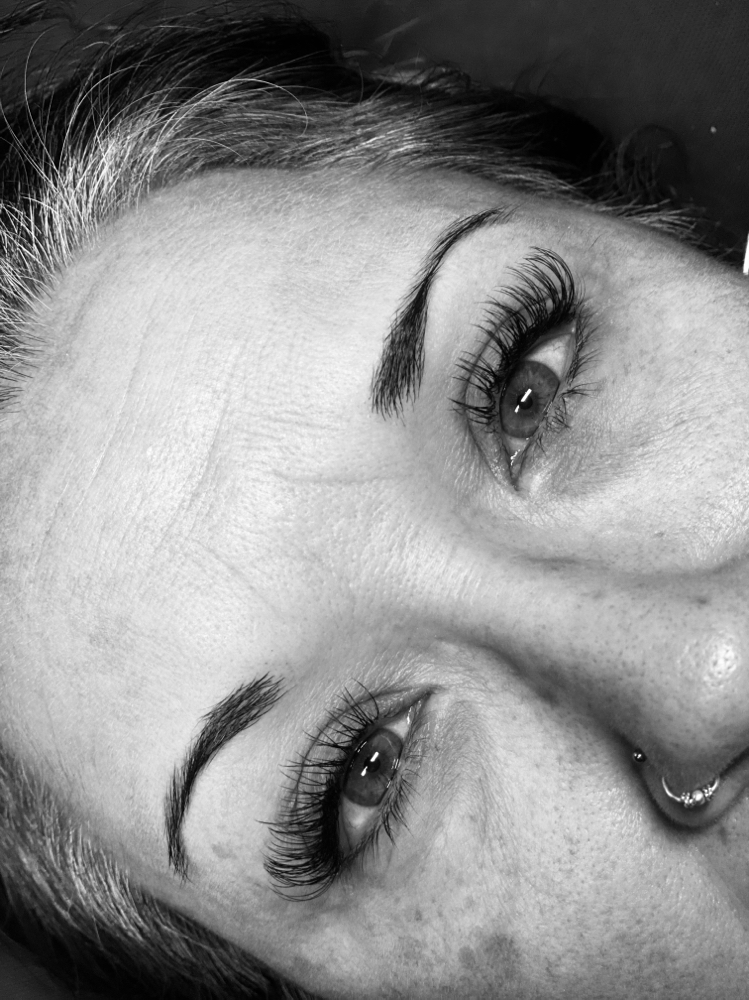 Classic Full Set Lash Extensions at Mi Amor Beauty Lounge in Hillsboro, OR