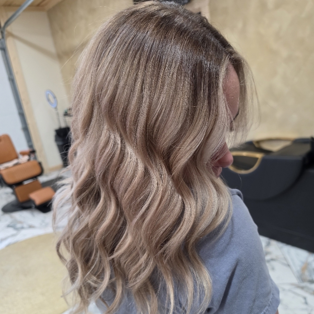 Reverse Balayage at Janny Copeland @ Mane Glory in Atoka, OK