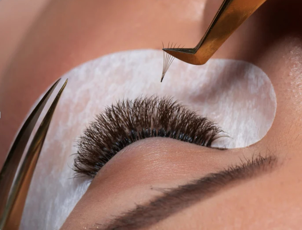 Full Set Volume Lashes