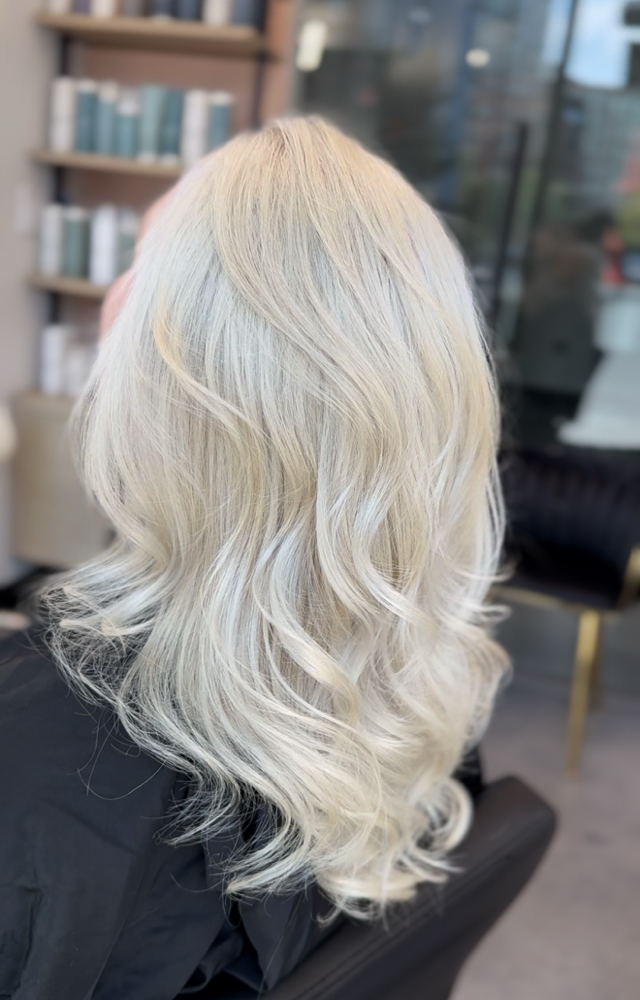 Bleach And Tone at Divine Beauty Lab in Chicago, IL