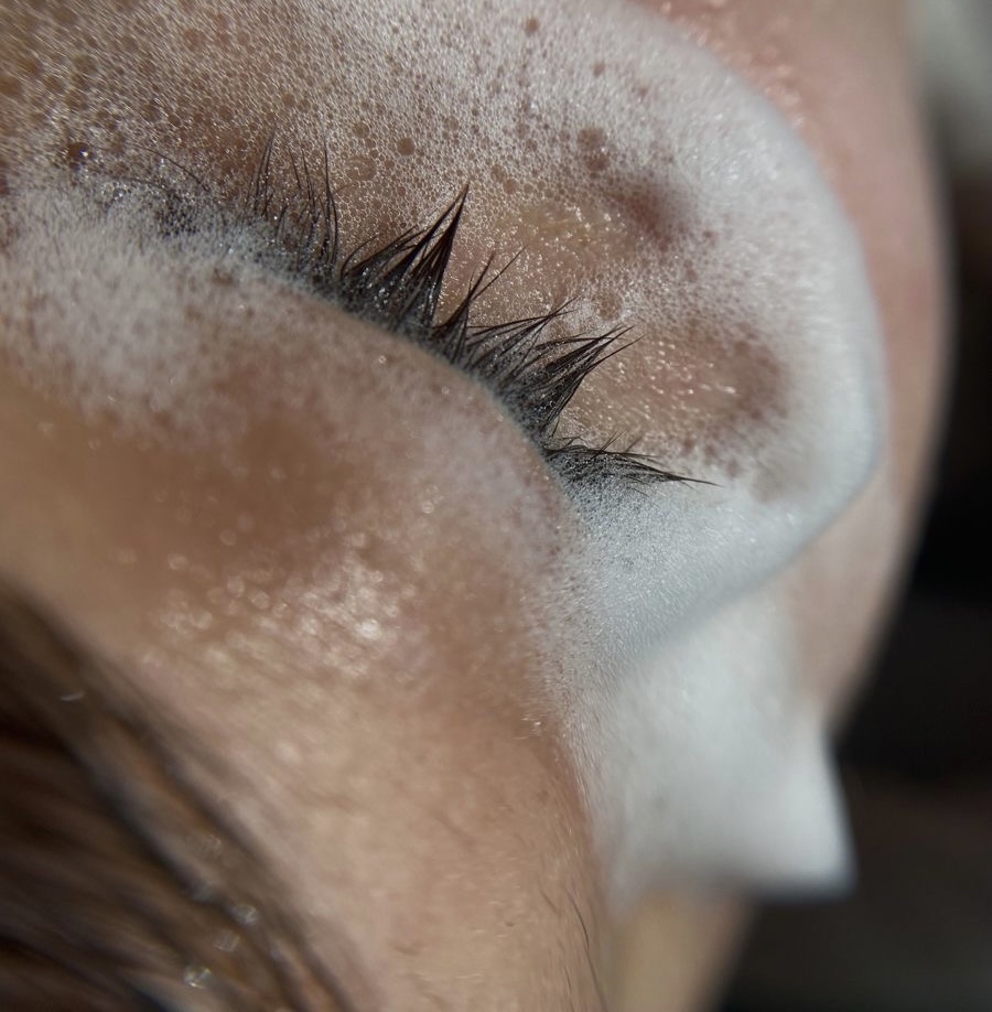 Lash Bath