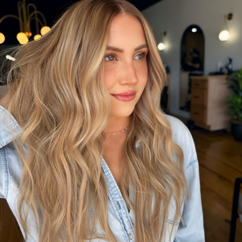 Full Highlight at Salty Mane Beauty Bar in Marianna, FL