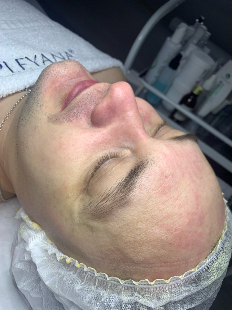 Men Cleansing Facial at Healthy skin by Alvina in Highland Park, IL