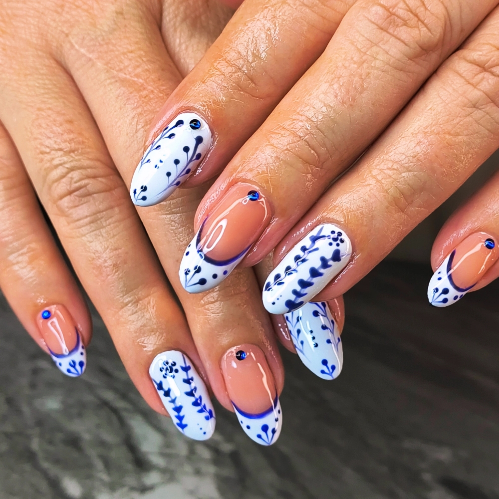 Nail Art On 6 - 10 Nails