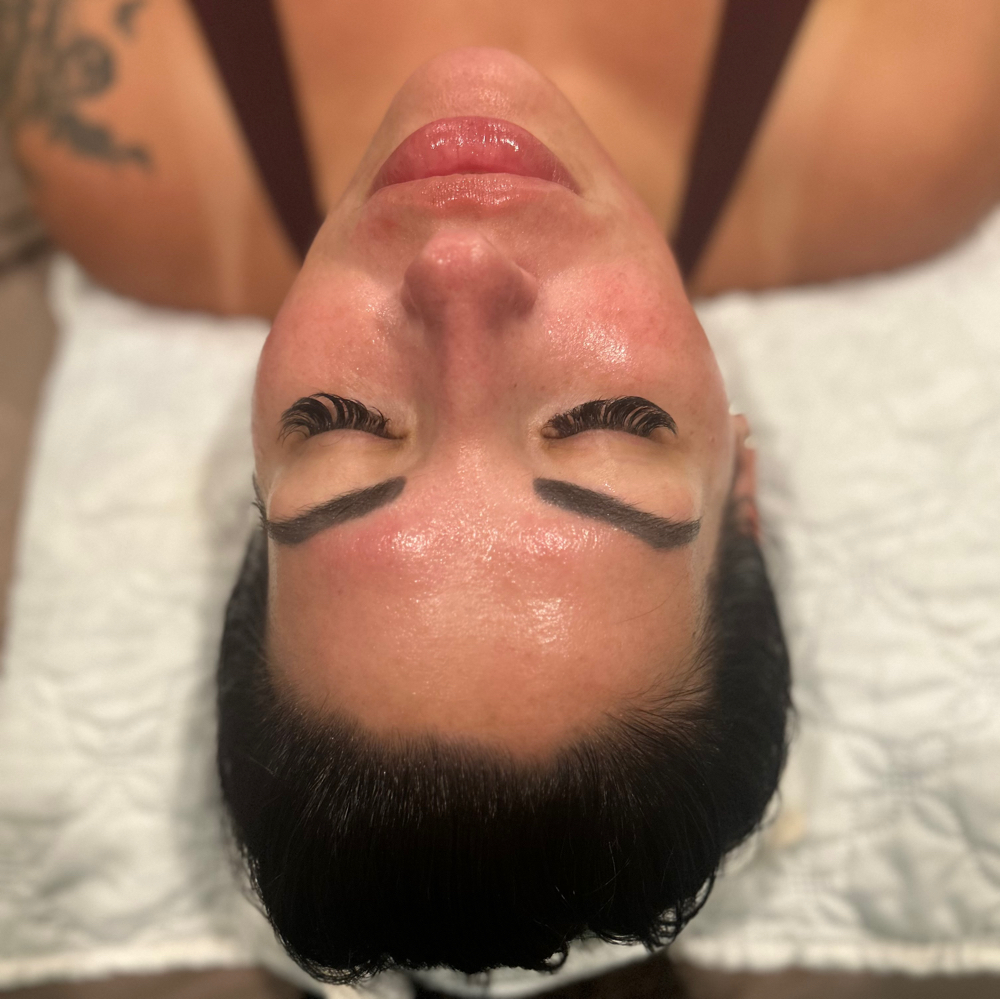 Radiance Renewal Brightening Facial