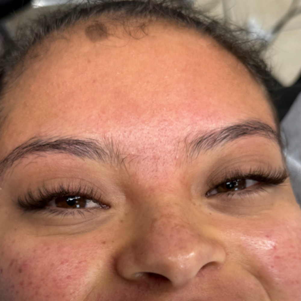 Brown Classic Lash Set at Banks Beauty Bar in Dallas, TX