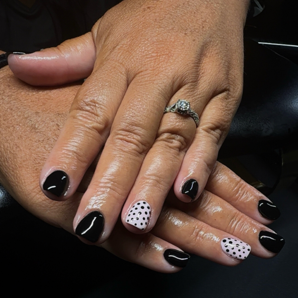Structured Gel Manicure at Polishedx Nail Bar in Willoughby, OH