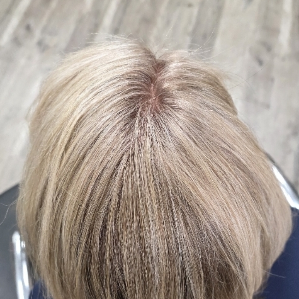 Root Blend Add-On (with highlights) at Sandpiper Beauty Co in Mary Esther, FL