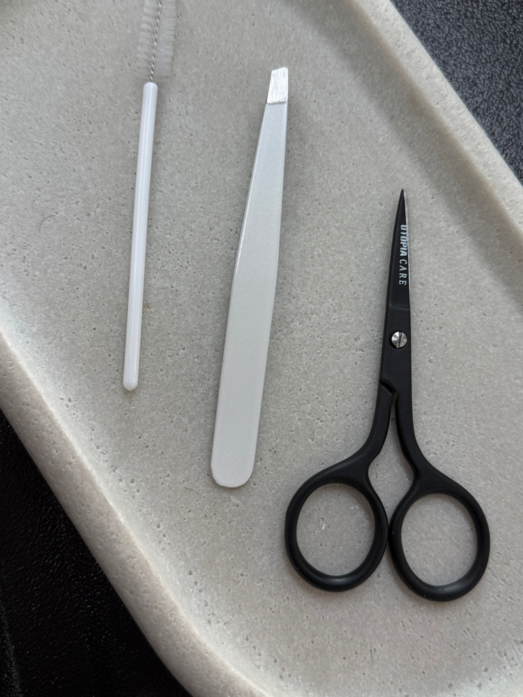 Full Face Thread at The Esthetics Club in Avon, OH