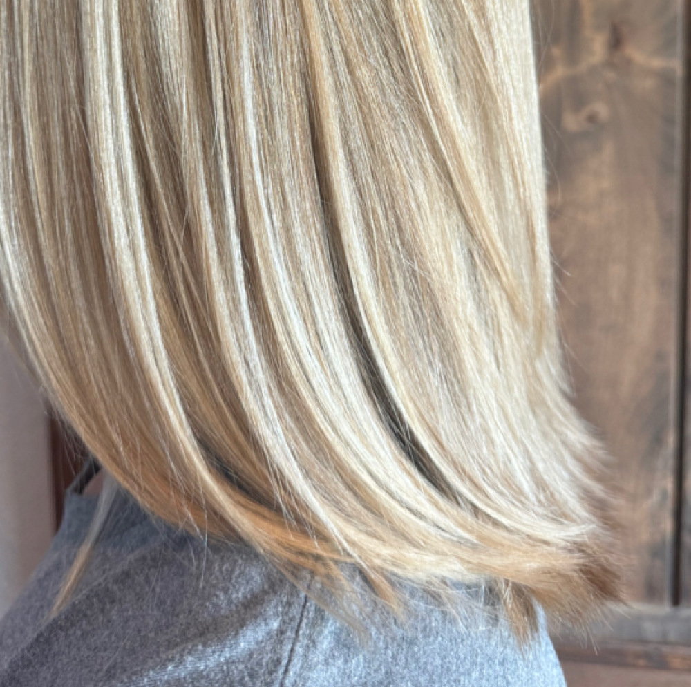 Wash And Style at All Dolled Up Beauty Bar in Stephenville, TX